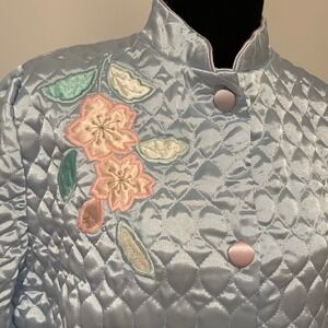 Vtg Appel Quilted Robe Button Front Womens Sz M Light Blue Floral Embroidered
